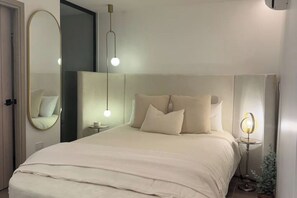 1 habitación, tabla de planchar con plancha, wifi y ropa de cama 