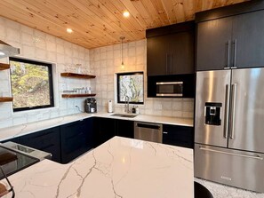 Private kitchen - Walk to Ski Lift — Luxe Beech Mountain Home, Sleeps 10 (Banner Elk)