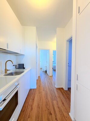 Fridge, oven, stovetop, dishwasher - Holiday Home 'Calipso' with Sea View, Wi-Fi and Air Conditioning (Stintino)