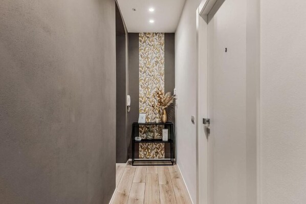 Single Room, 1 Large Single Bed, Air conditioning | Interior