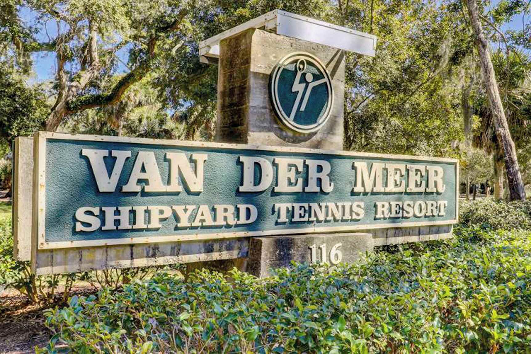 A sign for Van der Meer Shipyard Tennis Resort.