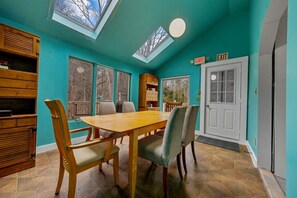 Dining - Victorian Farmhouse | Walk to Saco River (Buxton)