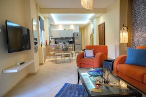 Smart TV - Salty 2bed Bliss and Comfort (Alimos)