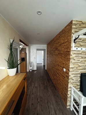 Interior - Modern apartment in Dortmund - quiet, green and close to the city: for vacation & work! (Dortmund)
