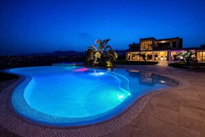 Outdoor pool - Luxury Villa West Nice (Nice)