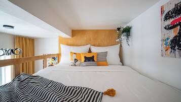 Deluxe Apartment, City View