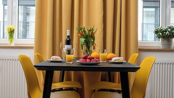 Lägenhet Deluxe - utsikt mot staden | Vardagsrum