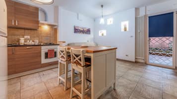 Condo, vista para o jardim | Cozinha privada