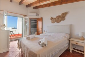 3 dormitorios, tabla de planchar con plancha, wifi y ropa de cama