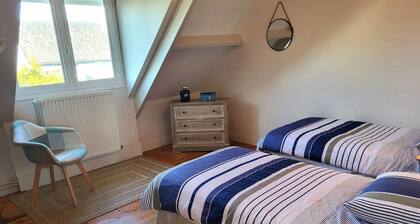 Villa « Charmante de Bord de Mer » avec vue sur la mer, terrasse privée et Wi-Fi