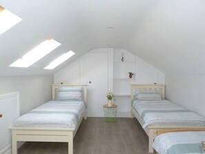 Free WiFi, bed sheets - 3 Bed in Brittas Bay (oc-ii14880) (Brittas Bay)
