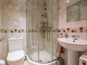 Shower - Hill View (Bala)