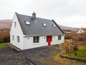 Exterior - 4 Bed in Achill Island (oc-ii11020) (Doogort)