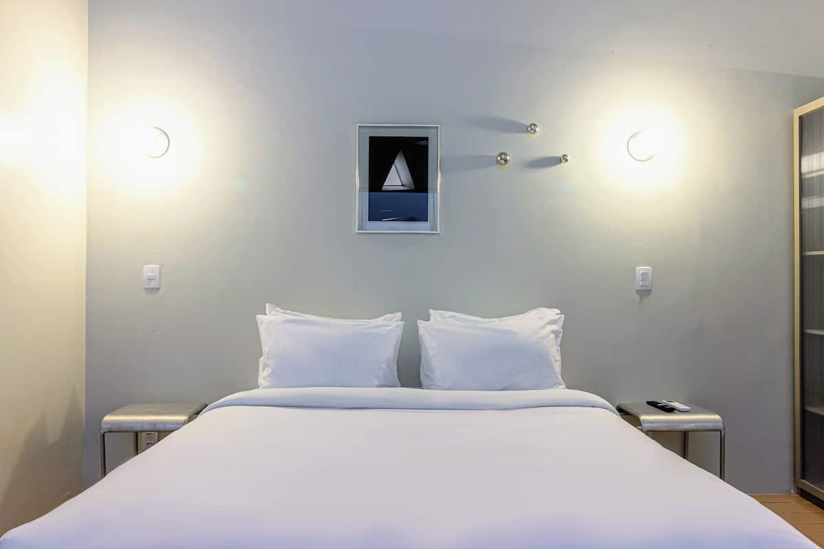 Studio, aan tuin (Casal) | Hypoallergeen beddengoed, een laptopwerkplek, gratis wifi