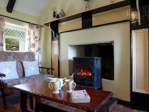 Interior - 2 Bed in Westport Quay (oc-ii15360) (Westport)