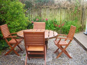 Outdoor dining - 1 Bed in Ballysadare (oc-ii14644) (Drumiskabole West)