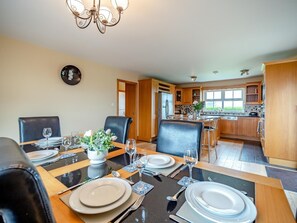 Dining - 4 Bed in Schull (oc-ii09887) (Schull)