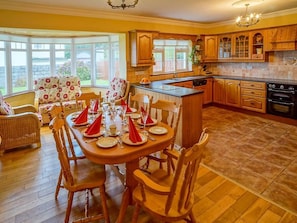 Dining - 4 Bed in Annascaul (oc-ii08305) (Cloncullen)