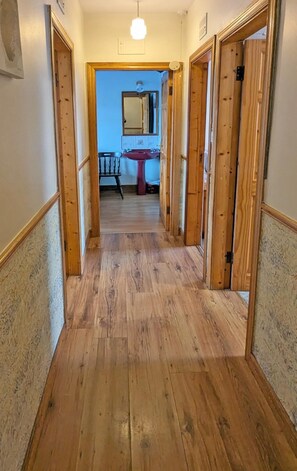 Interior - 3 Bed in Portmagee (oc-ii03197) (Lative)