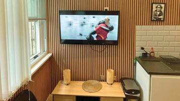 Condo, Non Smoking, Private Bathroom | Interior