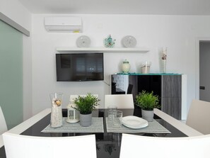Dining - Estrella II by Interhome (Deltebre)