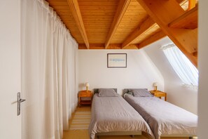 2 dormitoris, planxa i posts de planxar i wifi gratuïta 