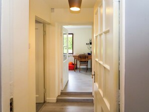 Interior - Thadg and Hannahs (Dromin)