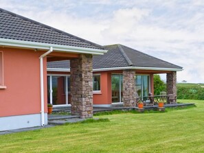 Exterior - 4 Bed in Dingle (oc-ii13350) (Long Road)