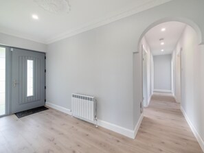 Interior - 3 Bed in Kerry (oc-g32088) (Blanemore)