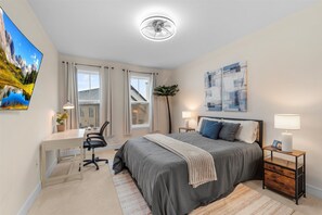 Room - Luxury Furnished Home in Ashburn – Perfect for Relocation and Extended Stays (Ashburn)