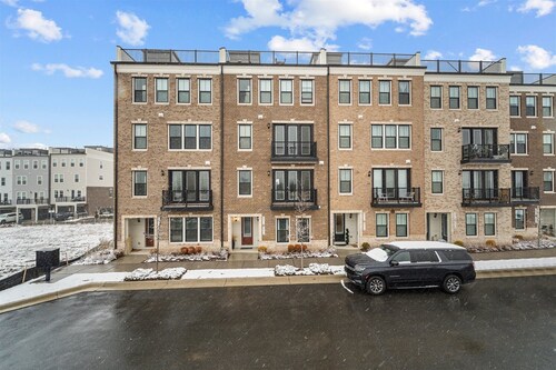 Luxury Furnished Home in Ashburn – Perfect for Relocation and Extended Stays