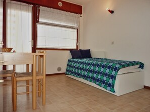 Studio, Multiple Bedrooms, Balcony - Functional and Comfortable Seafront Studio (San Michele al Tagliamento)