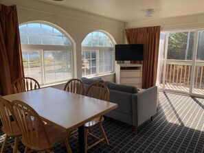 Interior - Surfside Resort (Rockaway Beach)