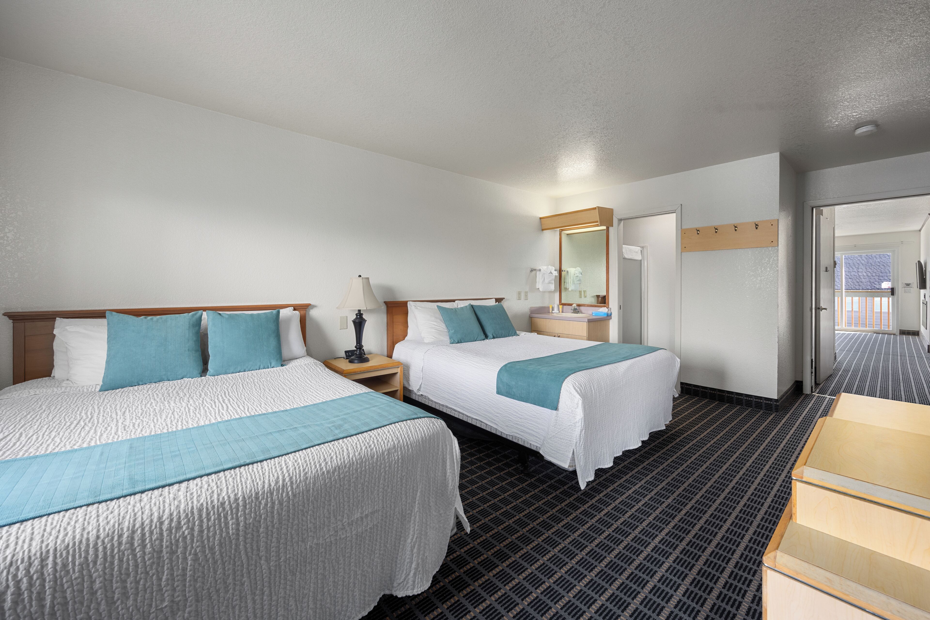 WiFi (free), bed sheets