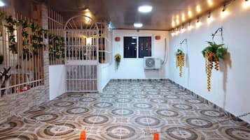 Room, 1 Bedroom | Interior