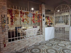 Room, 1 Bedroom | Interior