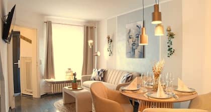 JASTA Homes: Old Town House, Parking, Netflix, 2 Bedroom, fully equipped