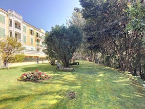 Property grounds - FRGK OXFORD palace park (Cannes)
