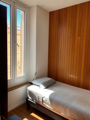 2 chambres, fer et planche à repasser, Wi-Fi gratuit