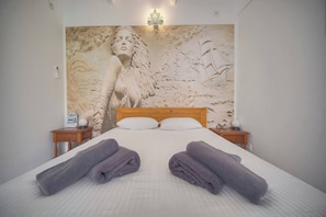 4 bedrooms, iron/ironing board, free WiFi, bed sheets - FRGK 4 Exclusive Private Suites (Cannes)