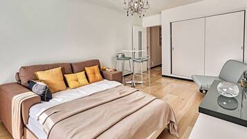 1 chambre, fer et planche à repasser, Wi-Fi gratuit, draps fournis