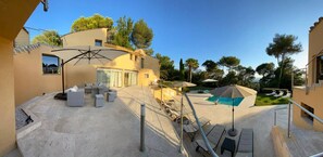 Outdoor dining - FRGK DATCHA in Mougins (Mougins)