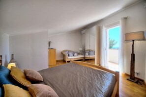 Unclassified image, 4 of 59, button - FRGK Dream Villa with Sea View Overlooking Cap d (Vallauris)