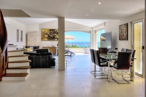 Interior - FRGK Dream Villa with Sea View Overlooking Cap d (Vallauris)