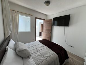 Phòng đôi phong cách cổ điển, phòng tắm riêng, quang cảnh núi | Trang trí khác biệt, trang bị nội thất với thiết kế riêng biệt 