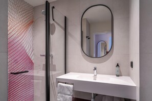 Bathroom - Prize By Radisson, Gdansk (Gdansk)