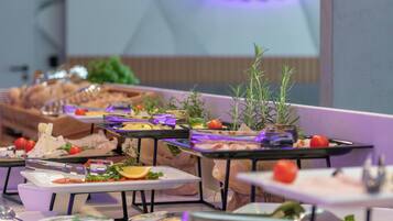 Daily buffet breakfast for a fee
