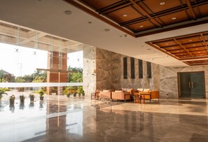Lobby - Radisson Resort & Spa Sasan Gir (Mendarda)