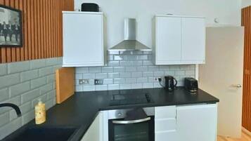 Condo, Non Smoking, Private Bathroom | Private kitchen