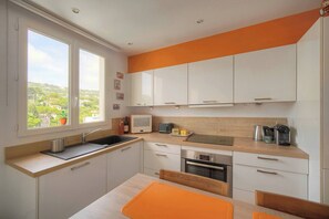 Cookware/dishes/utensils - FRGK Isola Bella Comfortable apartment (Cannes)